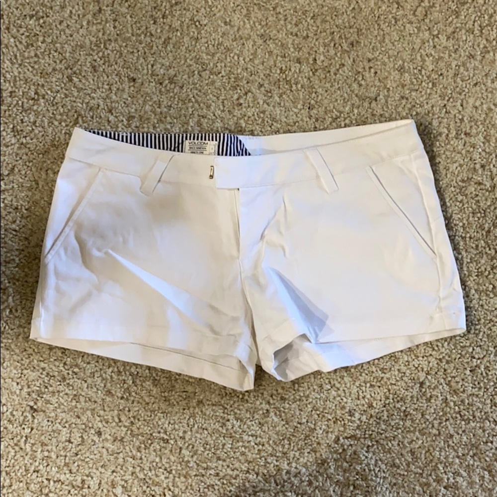 Volcom White Shorts size 7